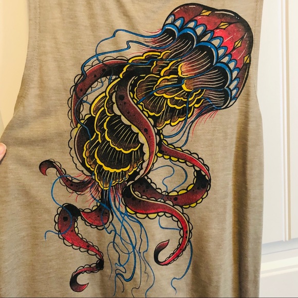 Grey Graphic Tank - Picture 2 of 4